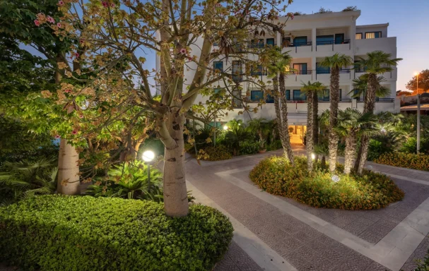 Jardin, Acacia Marina, Sicile, Italie