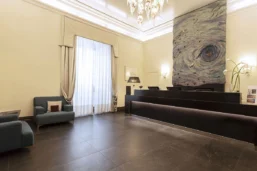 Réception, Palazzo Caracciolo Napoli MGallery, Naples, Italie