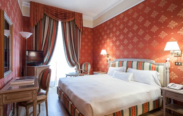 Chambre supérieure, Sina de la Ville