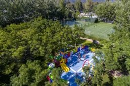 Aire de jeux et de sport, Calaserena Resort, Sardaigne, Italie