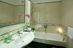 Salle de bain, Diana Roof Garden, Rome, Italie