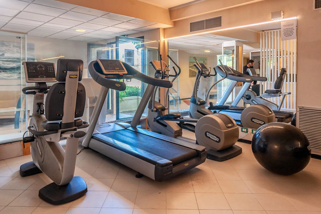 Salle de sport, Acacia Palace, Sicile, Italie