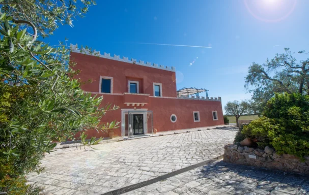 Vue extérieure de l'hôtel, Grand Hotel Masseria Santa Lucia