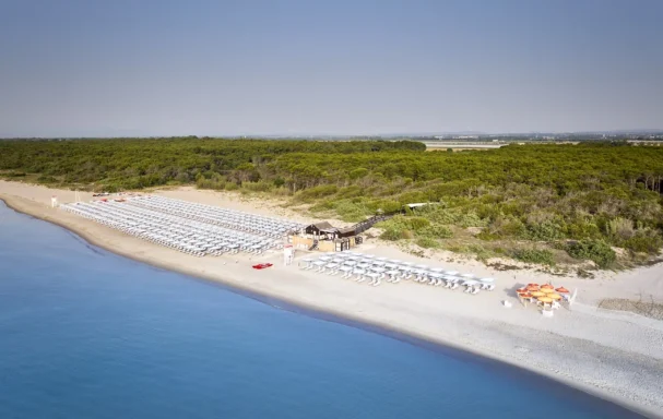 Vue de la plage, Torreserena, Pouilles, Italie