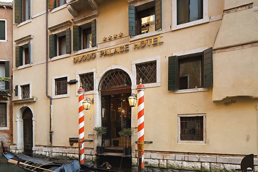 Façade, Duodo Palace, Venise, Italie