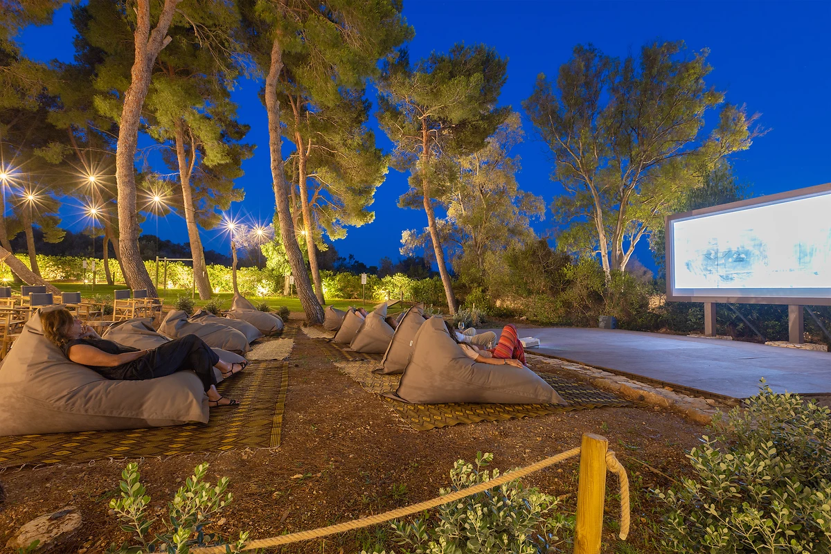 Cinéma en plein air, hôtel Masseria Fontanelle