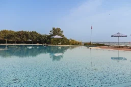 Piscine de l'hôtel, hôtel Mangia's Brucoli