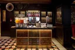 Bar, UNAHOTELS Ala Venezia, Italie