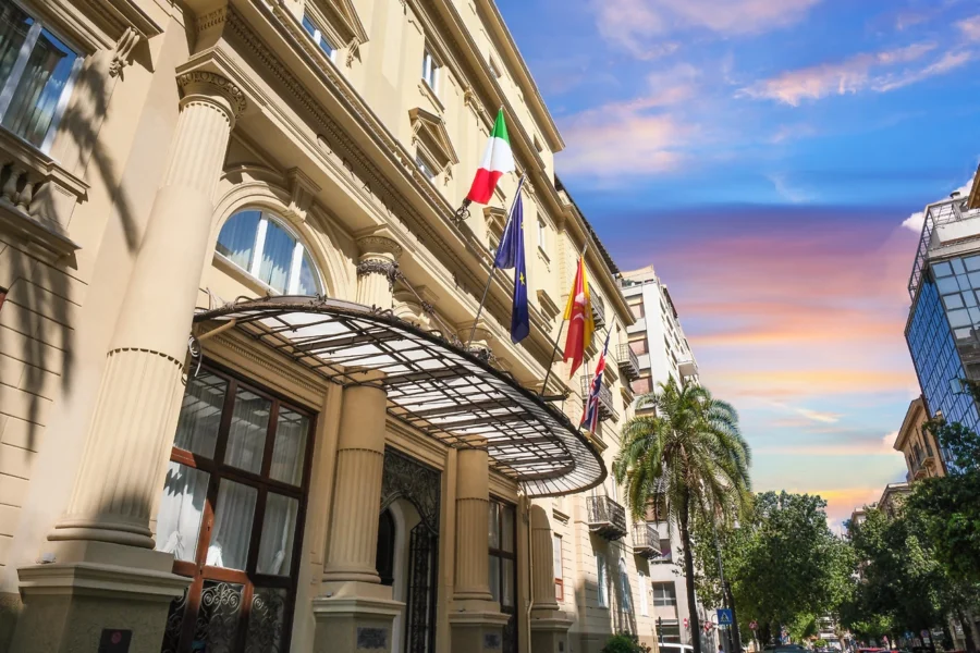 Façade, Grand Hotel et des Palmes, Sicile, Italie