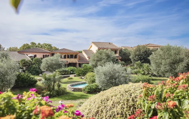 Jardin, Hotel Baia di Nora, Sardaigne, Italie